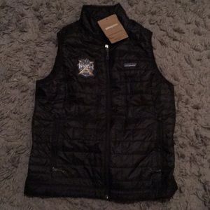 Patagonia NHL Winter Classic Puff Vest
